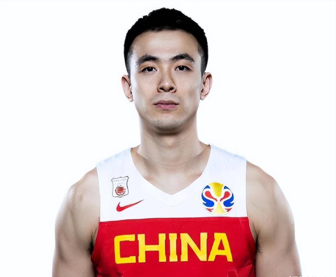 其三,cba联赛是温室,在前几个赛季,cba联赛因为怕球员受伤,因此,出现