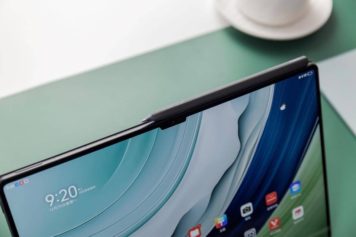 华为发布首款星闪套装 实现移动办公场景下星闪生态的闭环_平板_mate