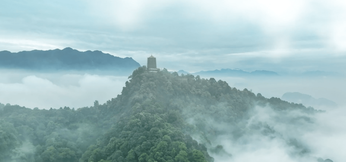 青城勝景 夢畫磅礴工法之禮雙獅瑞獸立府門,赫赫門庭顯禮序.