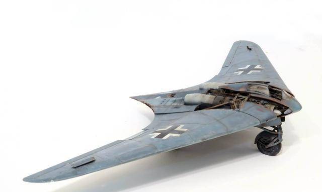 20架ho-229轰炸机和改进版机型"霍顿Ⅸ"v3