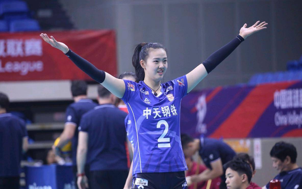 好消息,女排美女张常宁正式回归,已抵达赛场,今日赛场迎首秀!