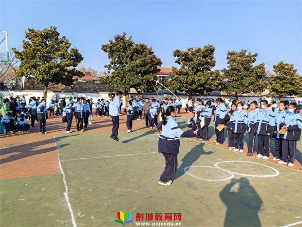 贾汪区英才中学图片