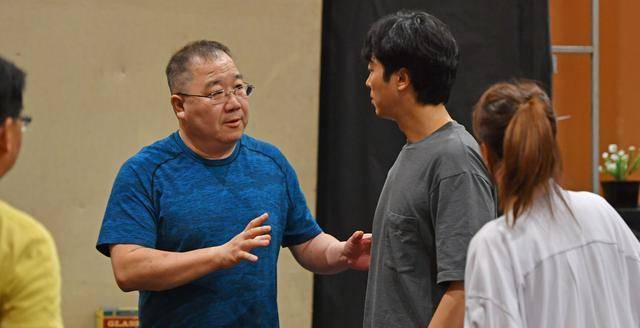 《东北一家人》要拍电影,全新故事,英达编剧导演_中国餐馆_王晓娇_老