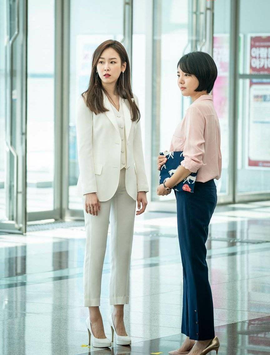 《内在美》女主徐玄振,剧中造型漂亮至极,衣品高得没话说_一身_显得