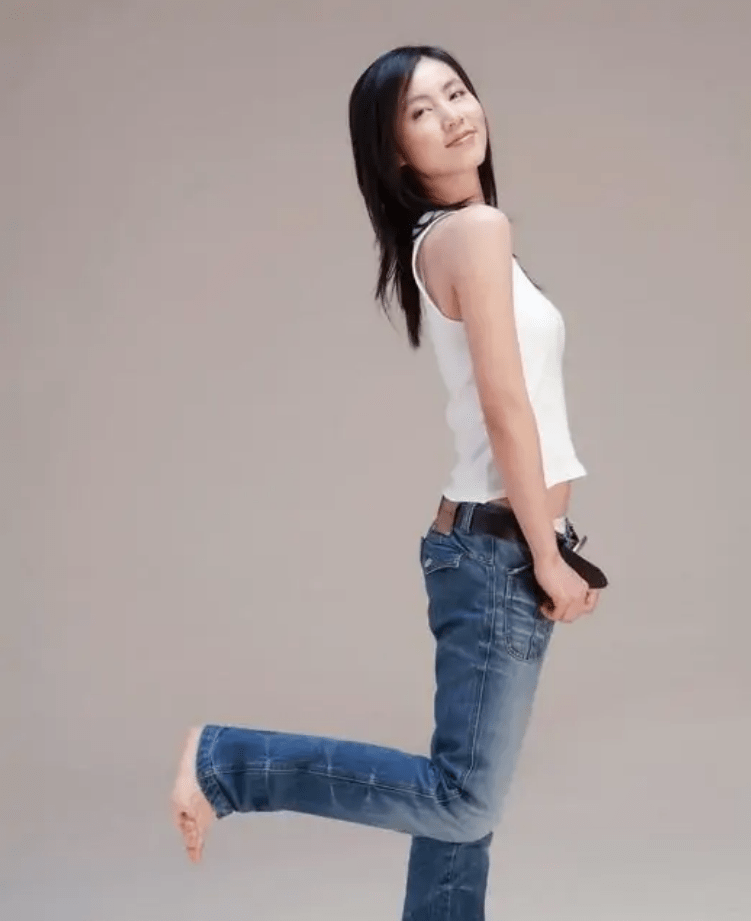 孙莉:嫁大6岁黄磊,婚后连生三胎,大女儿是他们夫妻俩的骄傲_演艺圈