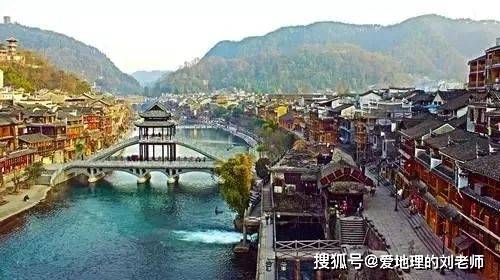 適合小住三五天的10座愜意小城,累了就去走走吧_什麼_溫泉地_地方