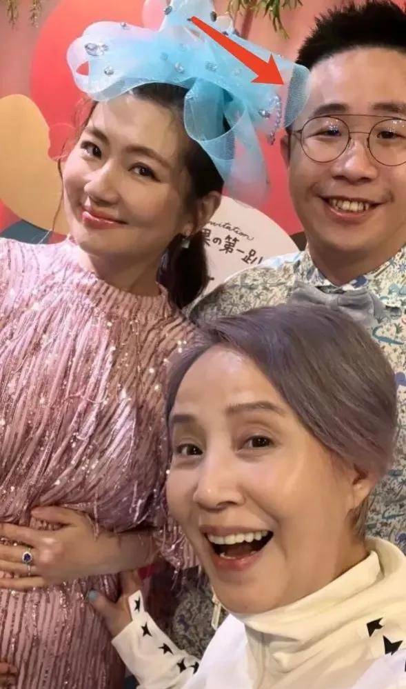 selina身孕4月办party,ella大尺度猜准性别_男友_男孩子_朋友