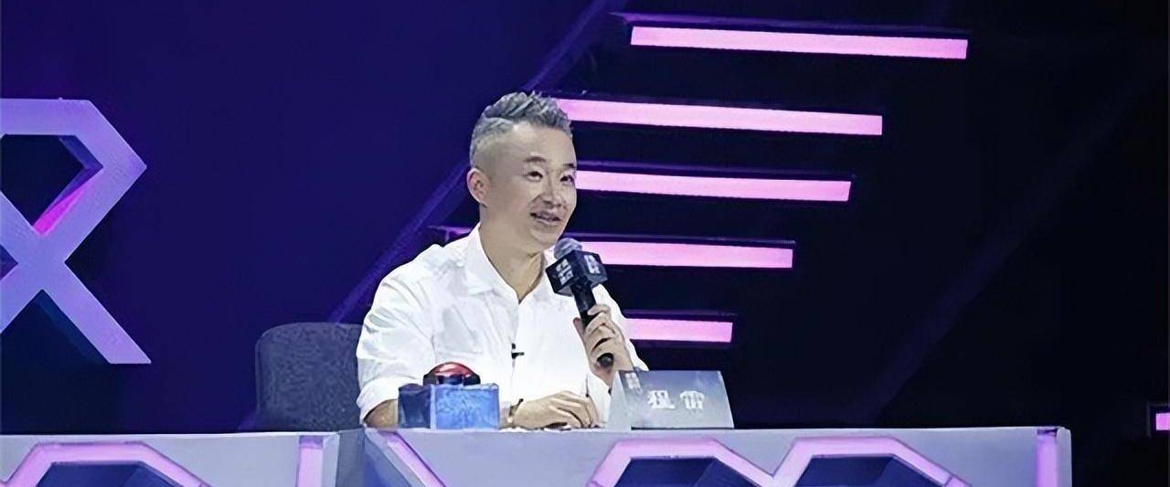 原创"上海一哥"程雷,身患肝炎娶小18岁娇妻主持,今夫妻俩退居幕后_王