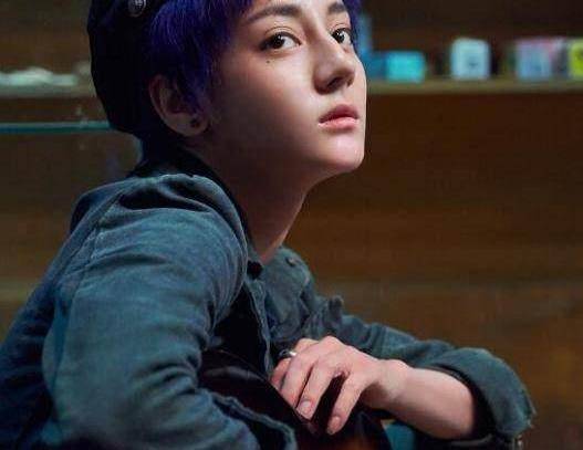 跑男5》爆红之后,迪丽热巴依然这么卖力工作,网友:为她点赞_人气_第五
