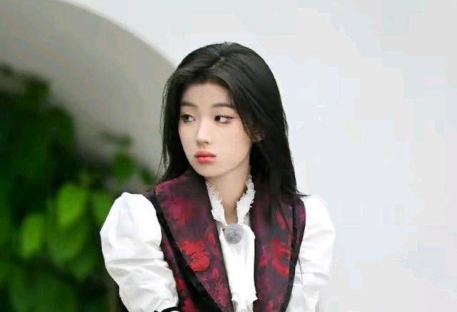 续张碧晨单依纯后,又一冠军参加《奔跑吧》,网爆他要担任导师_节目