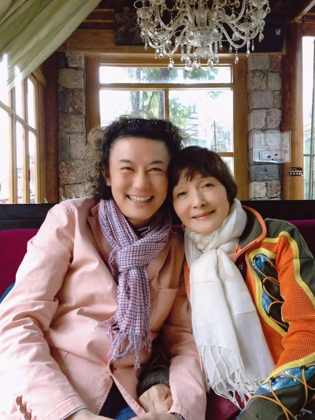 吴汝俊先生和爱妻,陶山昭子博爱基金会联合创始人陶山昭子吴汝俊先生