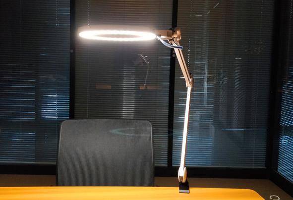 充电台灯有镇流器吗?揭秘护眼台灯工作原理