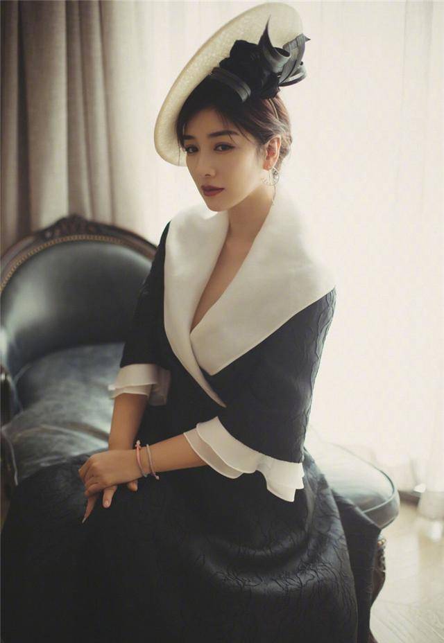 黄奕美照一览,身材高挑双腿修长,哪里像是42岁_黄奕宅_身体_臀部