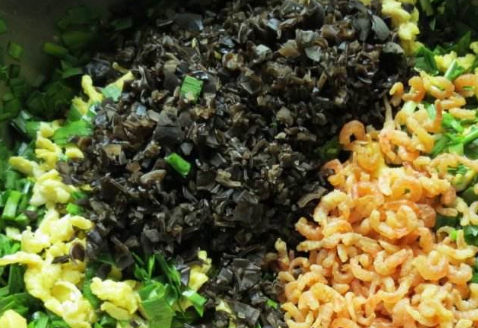 调饺子馅时，用热油还是凉油？大厨说，这里面“区别”很大(图4)
