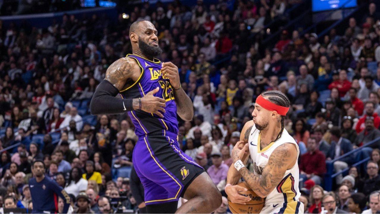 "防守万人捅 进攻靠詹眉" 2胜9负 低迷的湖人 如何救赎?