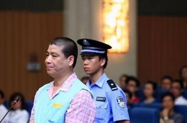 温州杨胜华的山车人生:由司机变巨贪,前妻改嫁喜剧演员周立波_胡洁