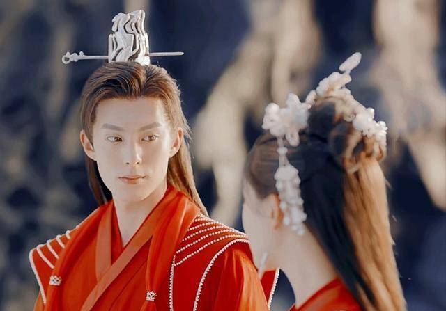 《遇龙》美女刺客十分亮眼,奈何主人是一朵奇葩,结局注定会失败_太子