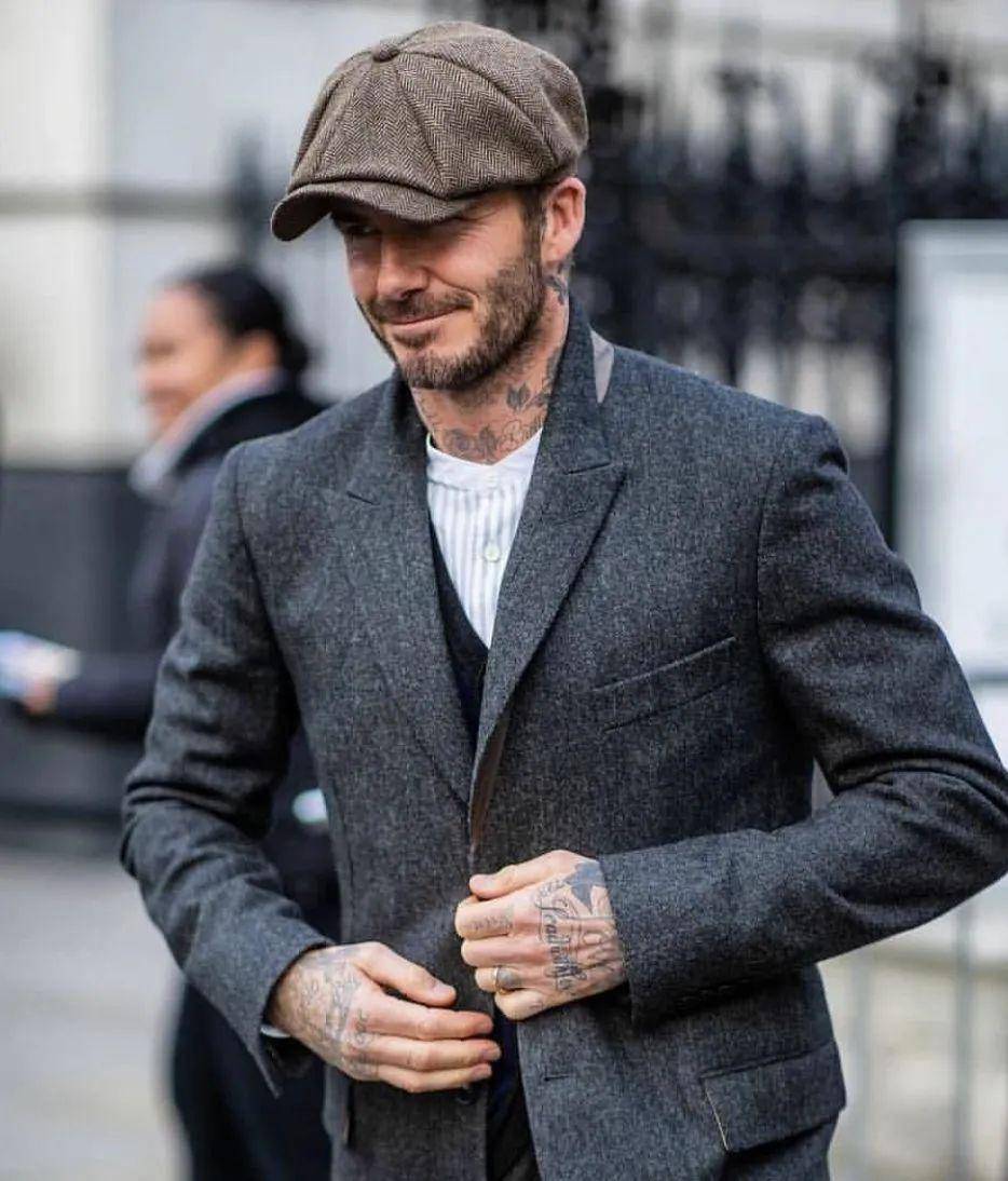 男神小贝也抵不过脱发烦恼,快来用画家帽救场吧!