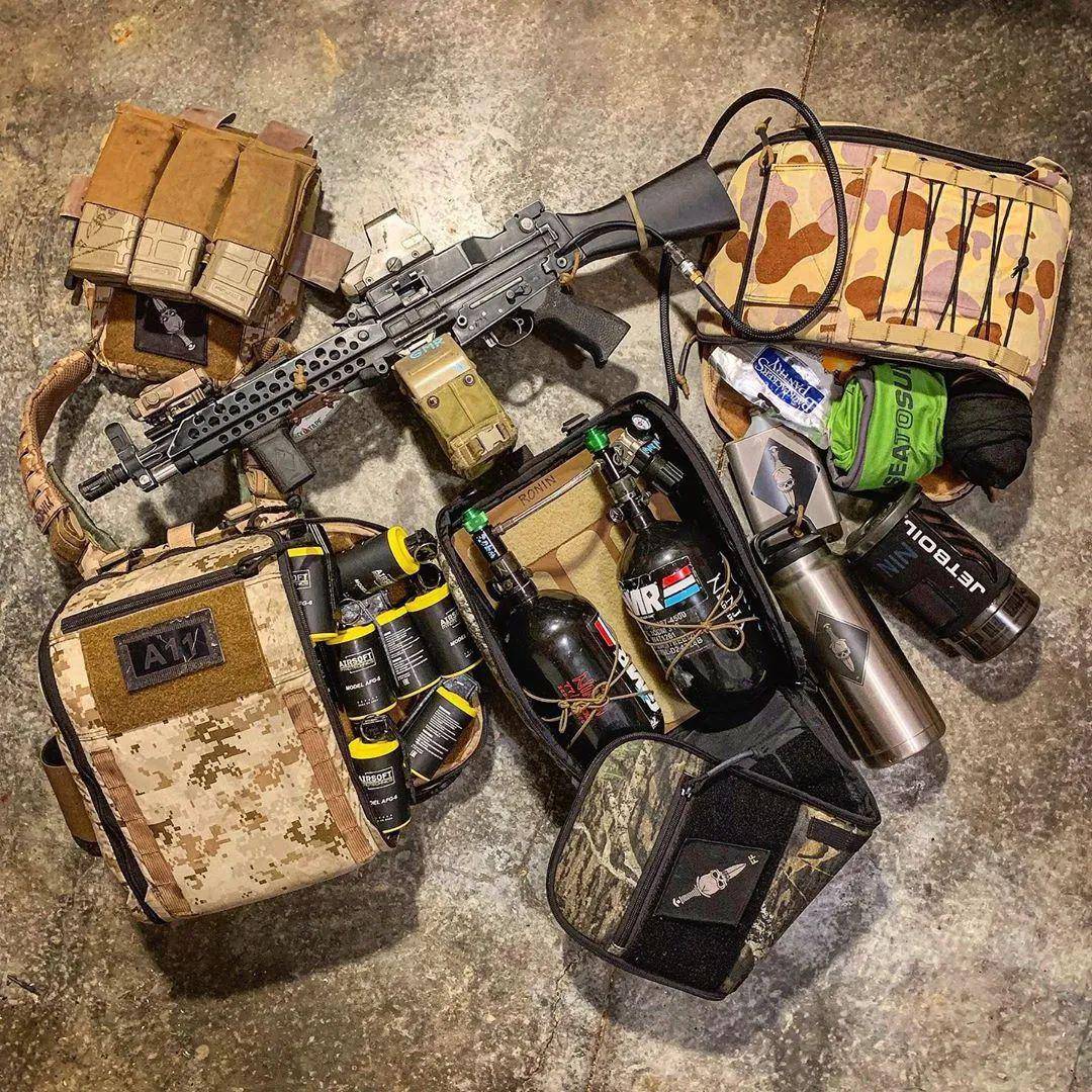 【军潮范儿】看看海外军迷的战术穿搭