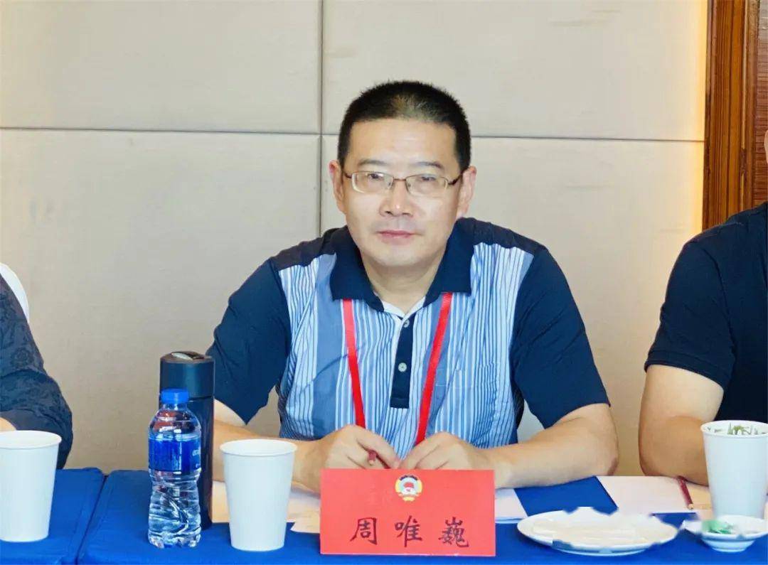 袁敏委员:听了许区长的报告,深受启发,下一步我们工商联要召开民营