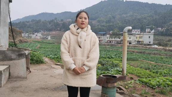 宝妈雯雪向武汉捐款5000元不分大小我们和武汉一起加油