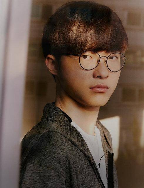 李哥在线营业耐克官网发布fake模特图