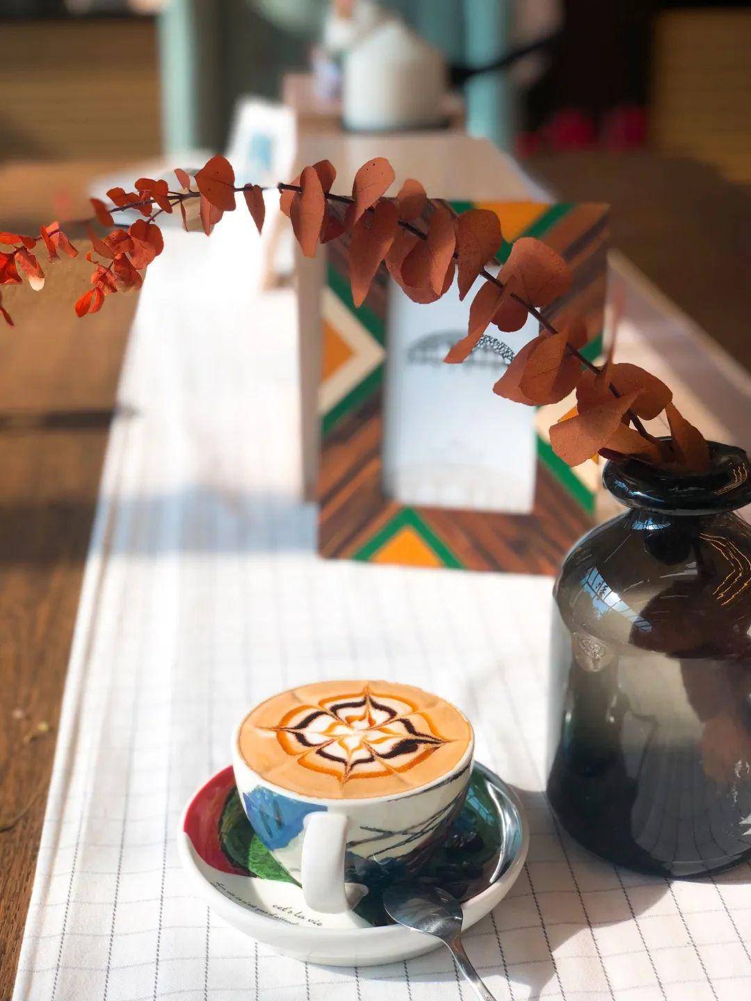 九丘咖啡致敬最美的你感恩医护添心力