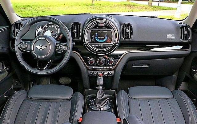 全新宝马mini countryman亮相!1.5t三缸 7速双离合,你感觉如何