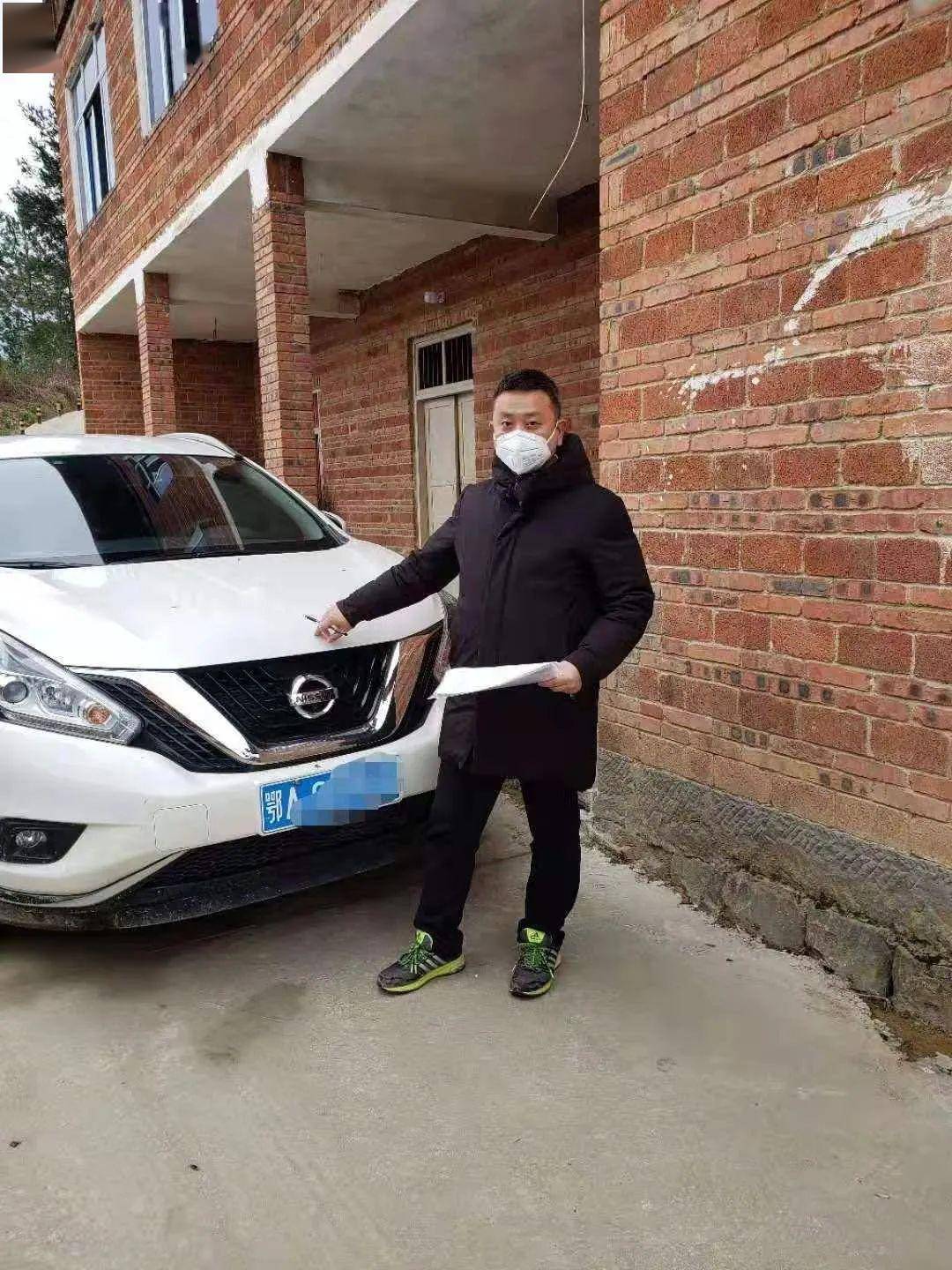 陈科:扶贫助困做表率 履职尽责显担当