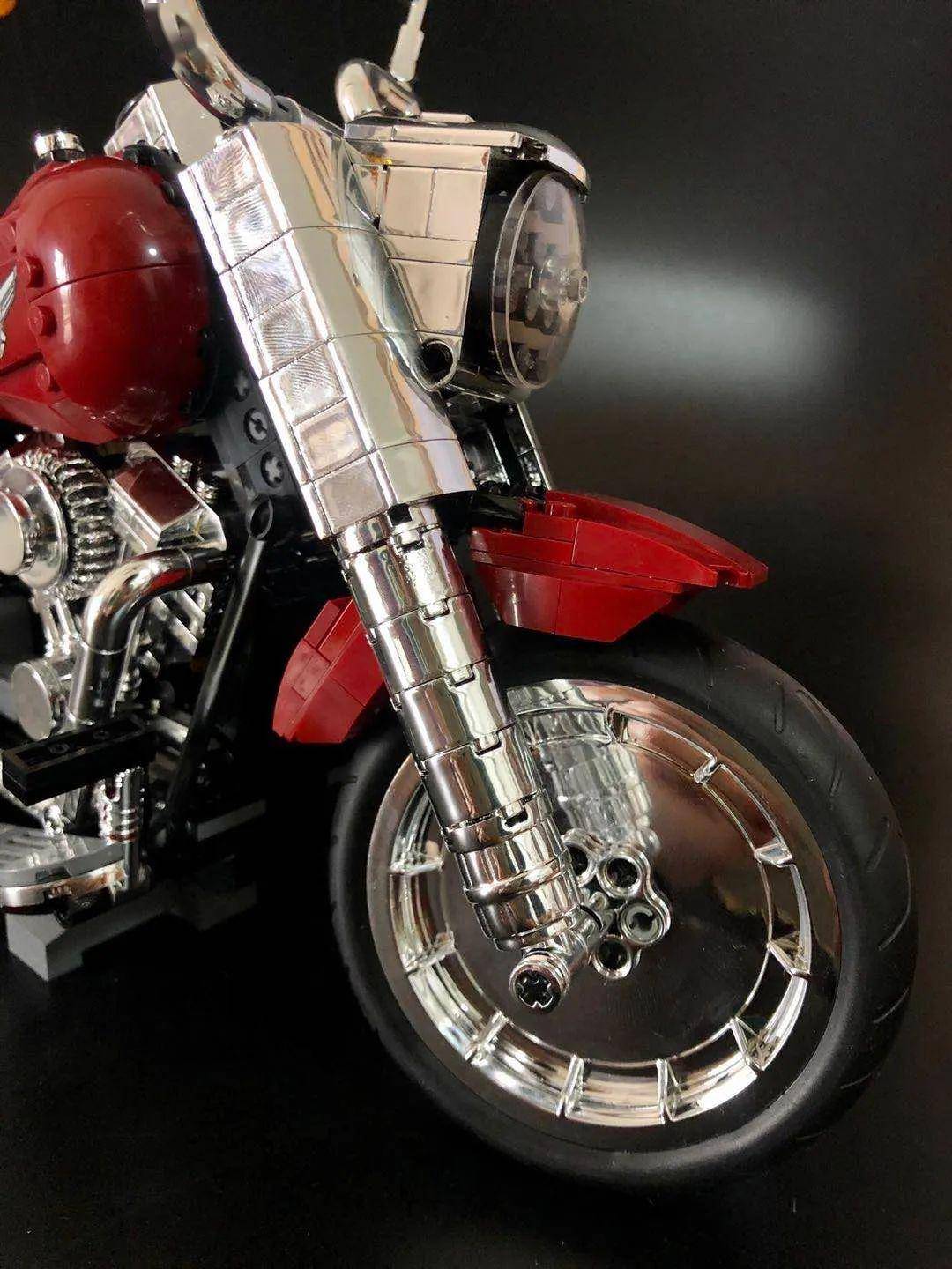 圈子团购乐高的10269哈雷肥仔果然电镀版本完全的脱胎换骨散发精致的