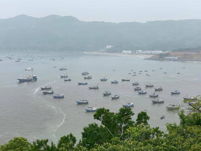 为了让观赏分更高,有关方面建设了从雾城观景平台到渔寮码头全程约2