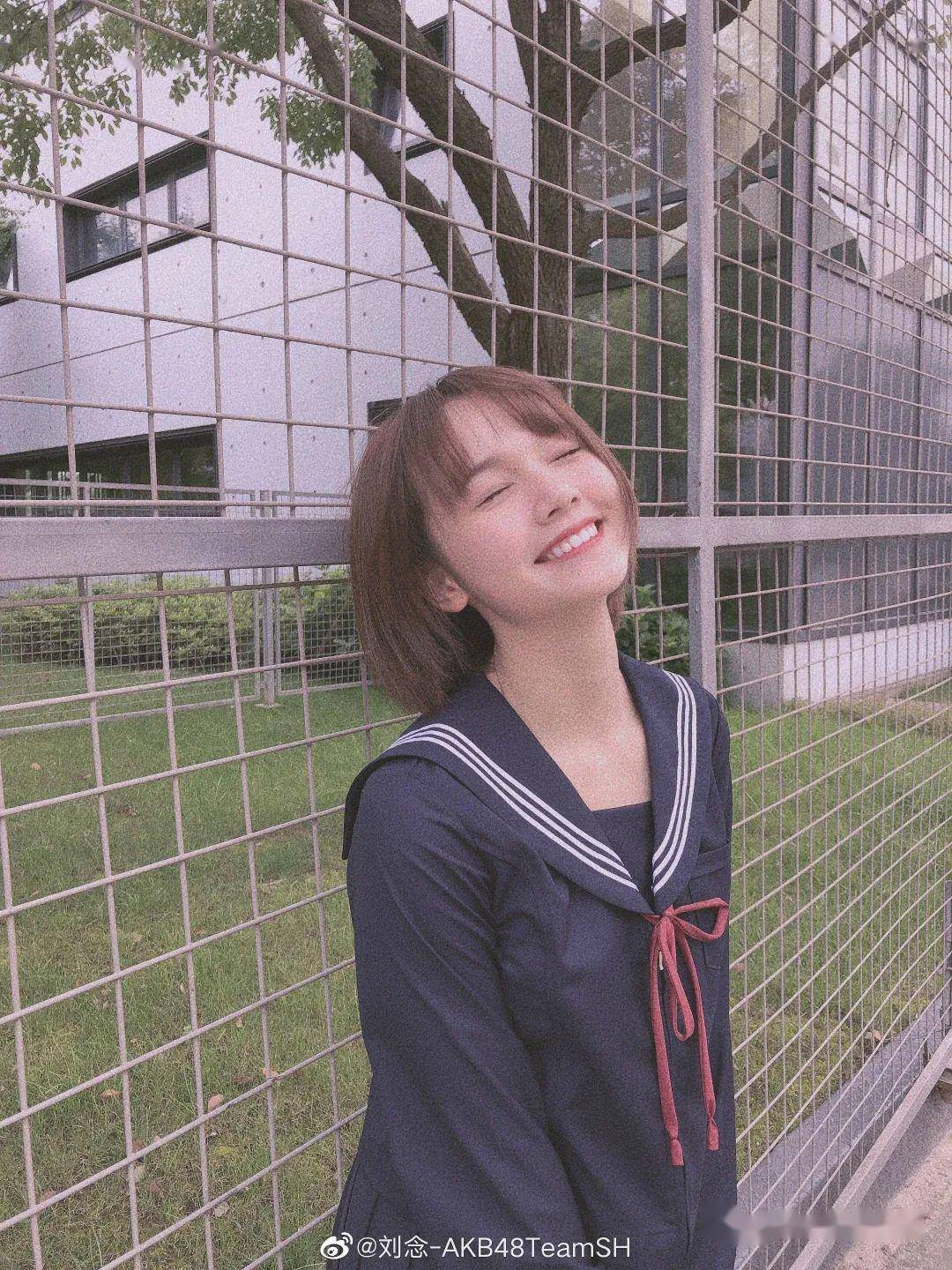 拥有清爽可爱短发的还有akb48 teamsh的成员刘念
