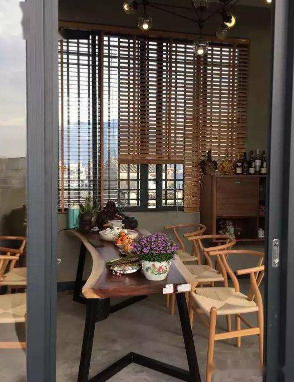 给你的阳台装个茶室