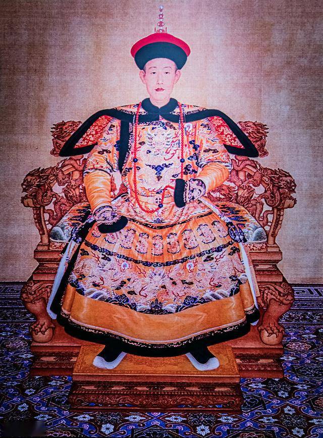 乾隆缔造康雍乾盛世,华盛顿奠定美国200多年基础,谁的成就更高