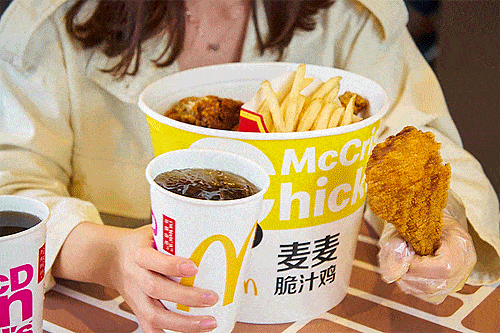 点了麦当劳的这桶鸡我被老板请进了办公室