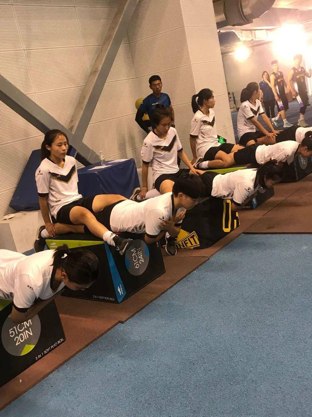 大球中心督训大球体测 河北女足目标第十四运