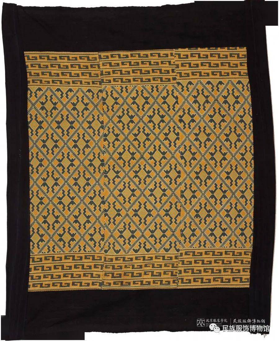 云观展民族服饰博物馆土家族织锦之西兰卡普赏析