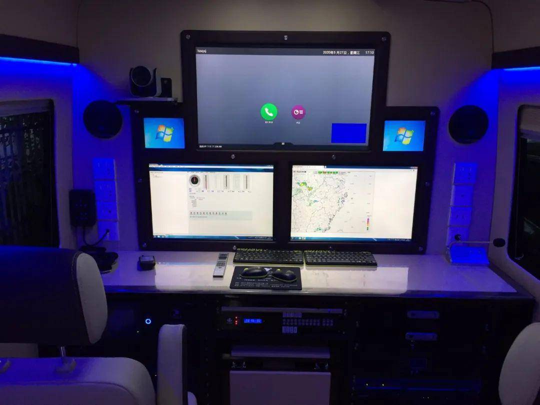 我市车载移动式气象应急指挥系统上岗