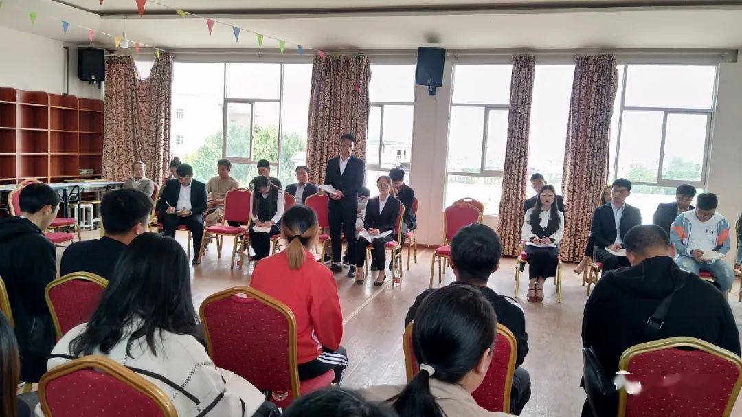 茂林中学教师到昭通五四学校学习交流"五点四环节"教学法