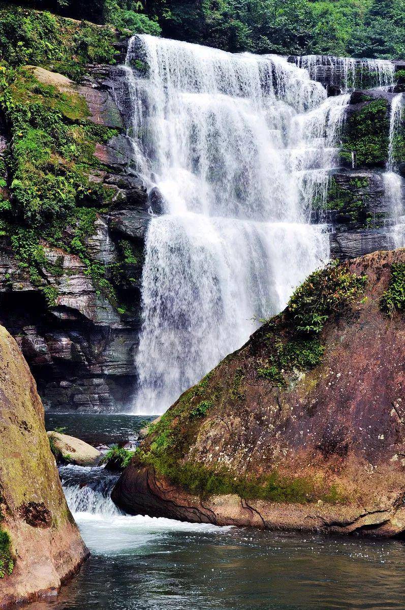 66周六探访小黄果树高叠洞瀑布深山中的一帘幽梦