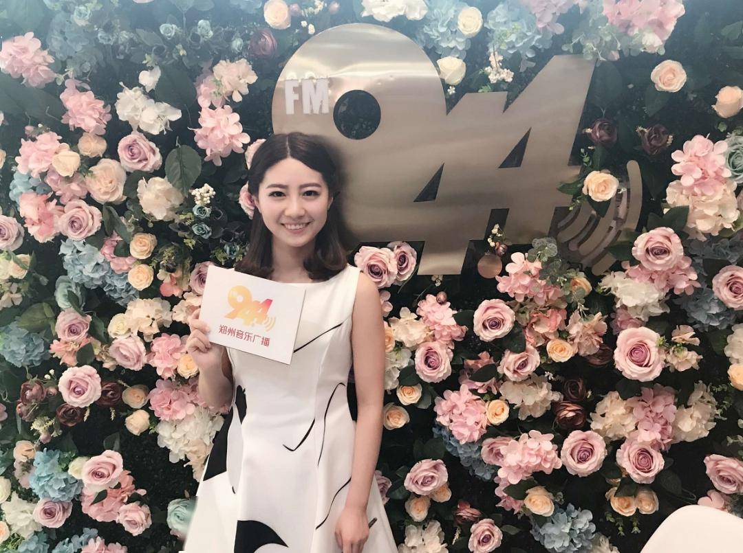 主持人大赛一菲不忘初心为梦想而努力