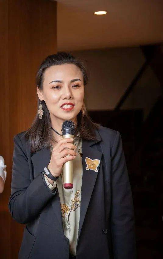 优家荟黑金卡会员张潇艺