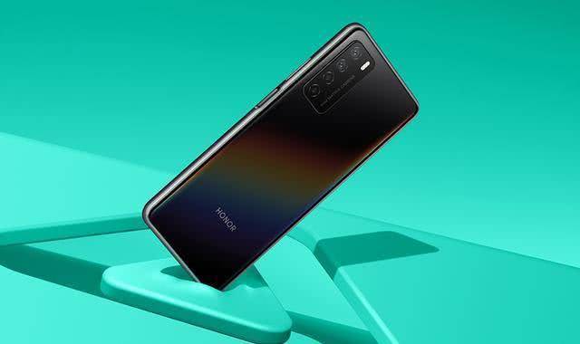 荣耀游戏手机提前曝光麒麟995120hz刷新率不到3千