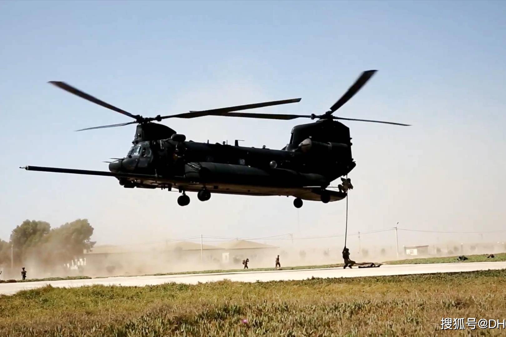 ch-47支奴干直升机快速索降