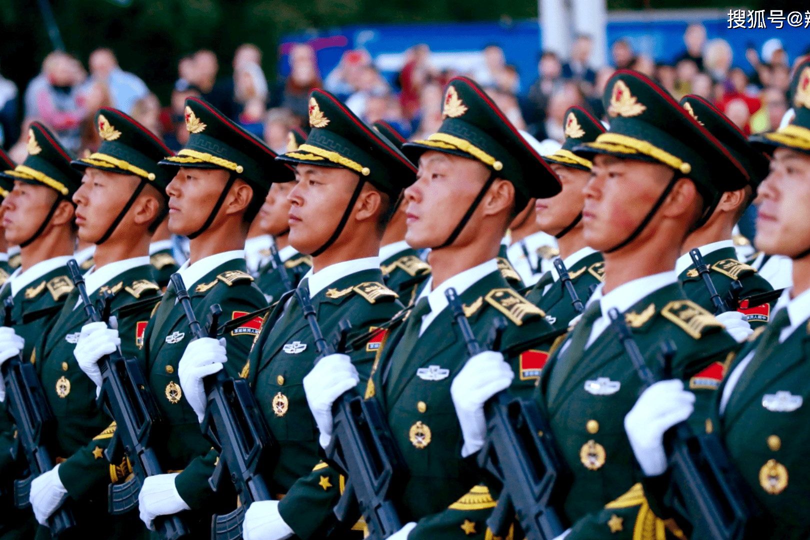 什么样的国家就有什么样的阅兵仪式,中国解放军霸气正步堪比特效_中国