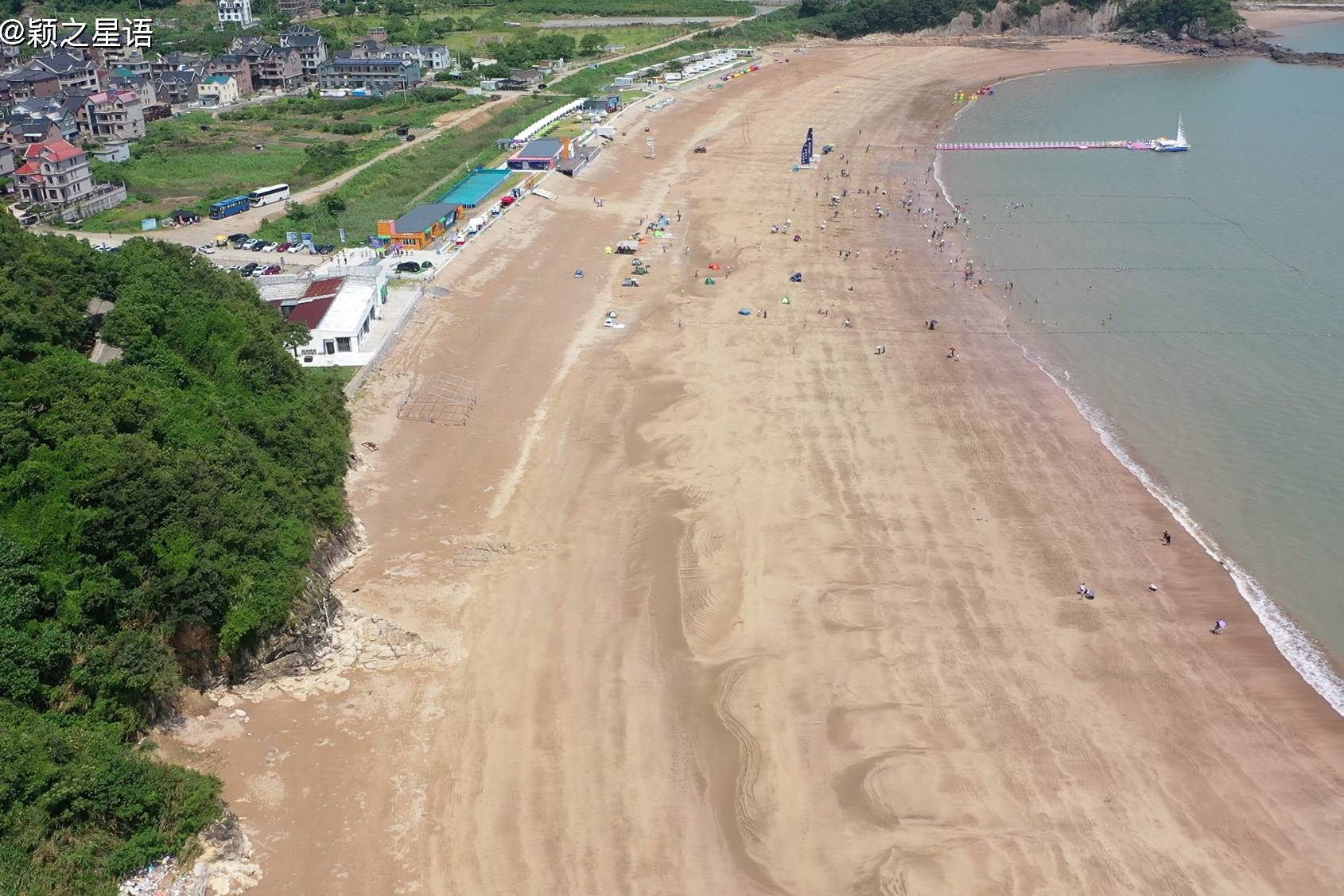 东旦沙滩默默无闻的处女地变身为时尚运动沙滩