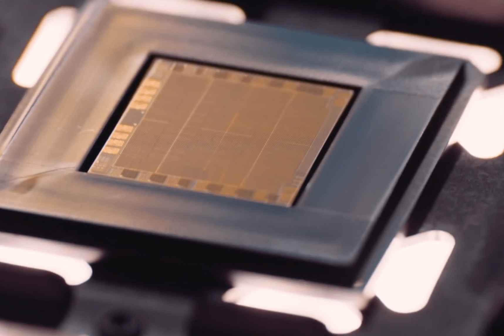 ibm推出全球首款2纳米芯片技术