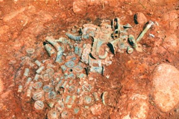 “土墩”浙江西周早期“土墩墓”，形似馒头距今三千年，专家：权力的象征