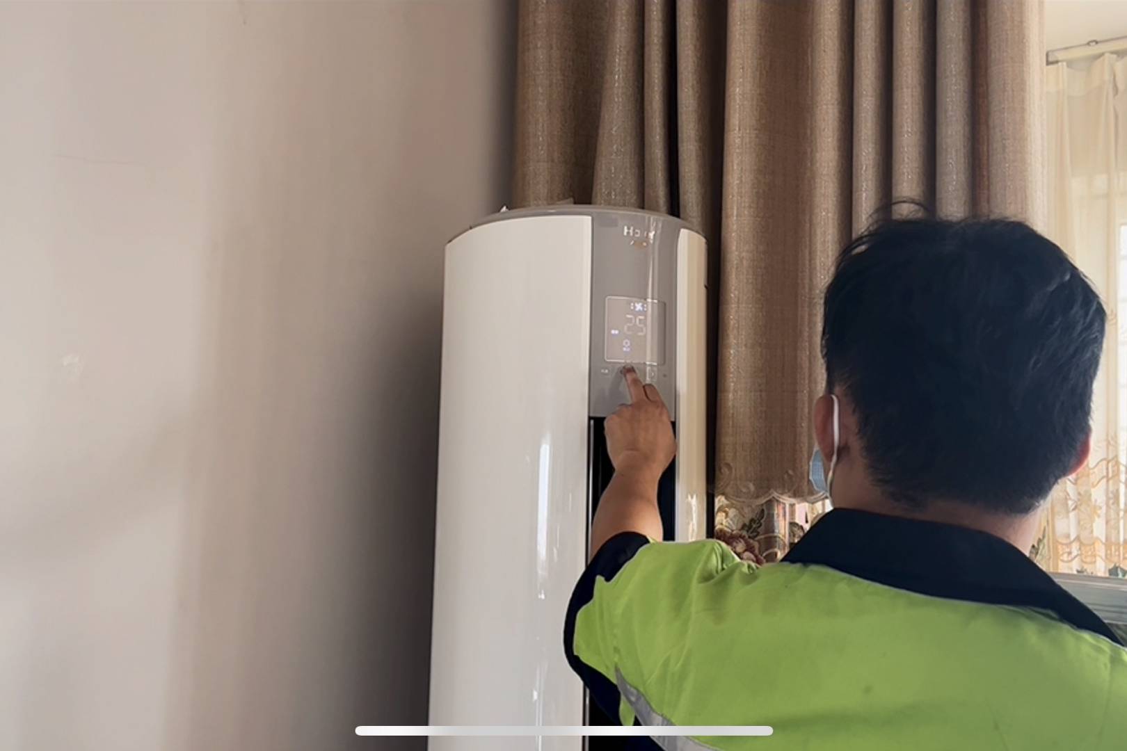海尔圆柱空调拆机过程