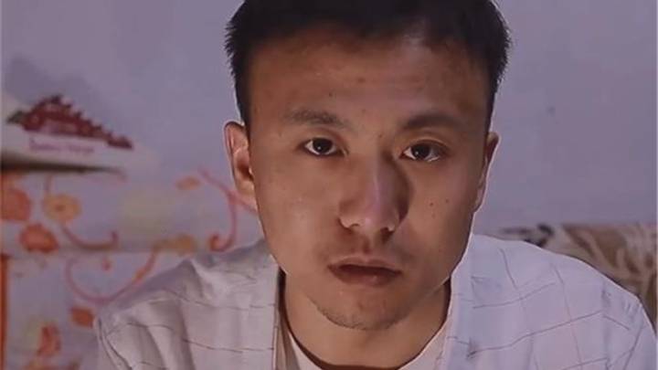 歌手庞麦郎被送进精神病院，他的《我的滑板鞋》好听吗？